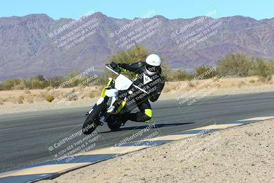 media/Jan-08-2022-SoCal Trackdays (Sat) [[1ec2777125]]/Turn 6 Inside (1pm)/